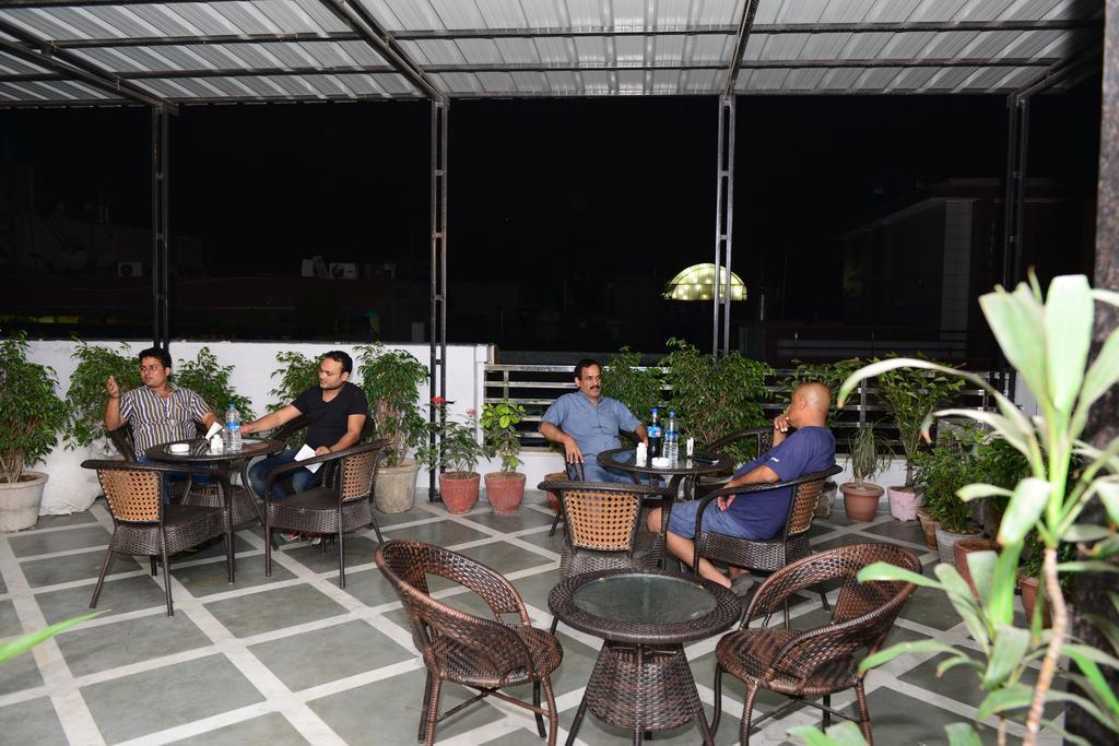 Hotel Cabana @ Pahar Ganj New Delhi Exterior foto